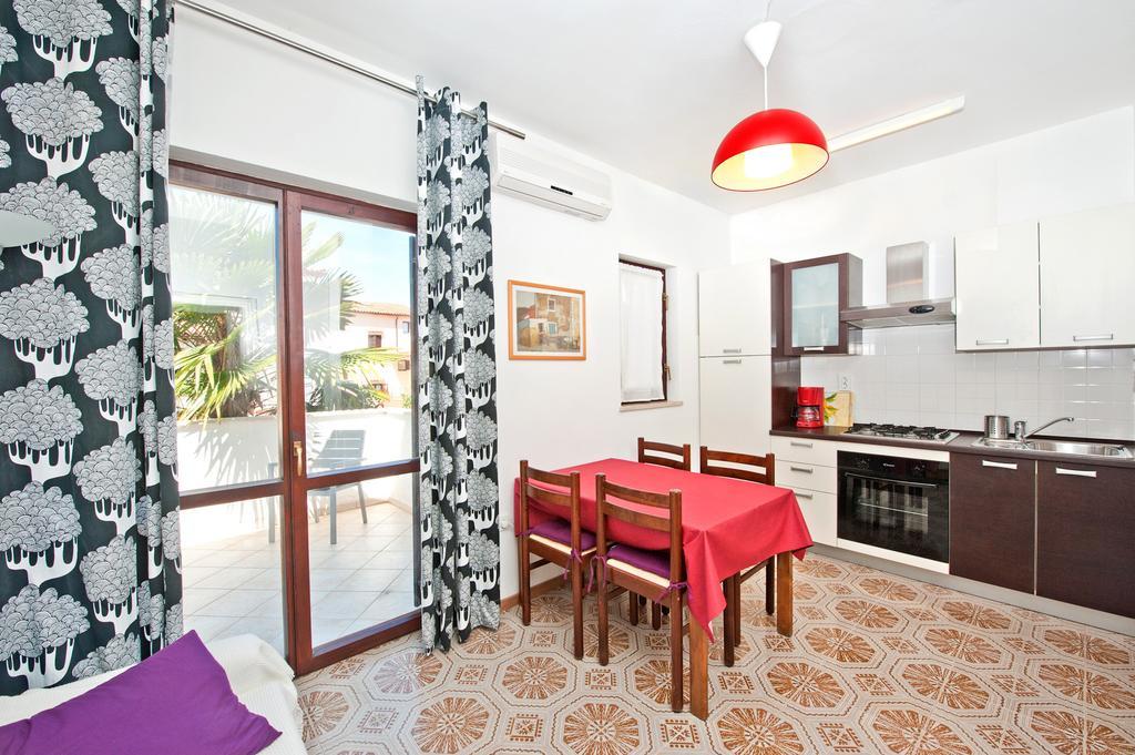 Apartments Alluro Rovinj Zimmer foto